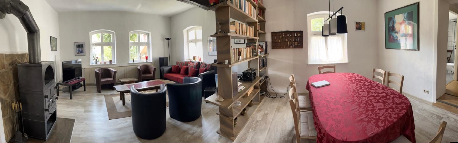 Wohnzimmer mit Kaminofen – Ferienhaus Kastanie
